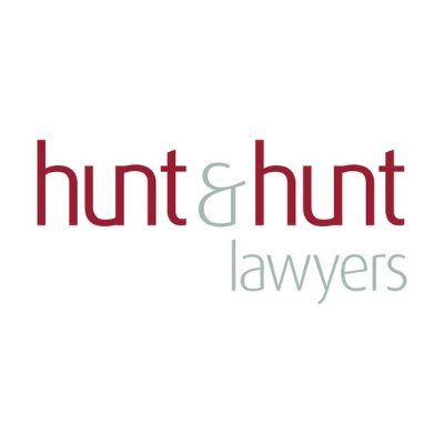 red and gret Hunt and Hunt lawyers logo