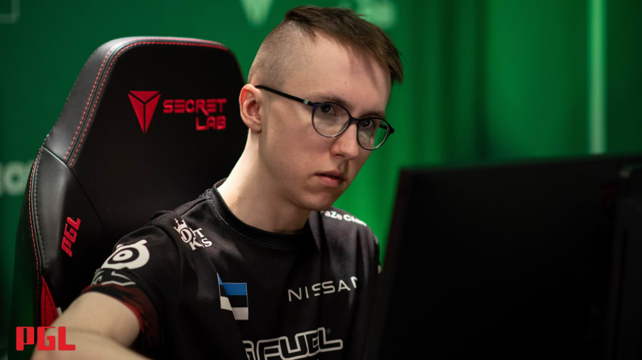 Lurking Like a Pro: Secrets to CS:GO Sneak Attacks