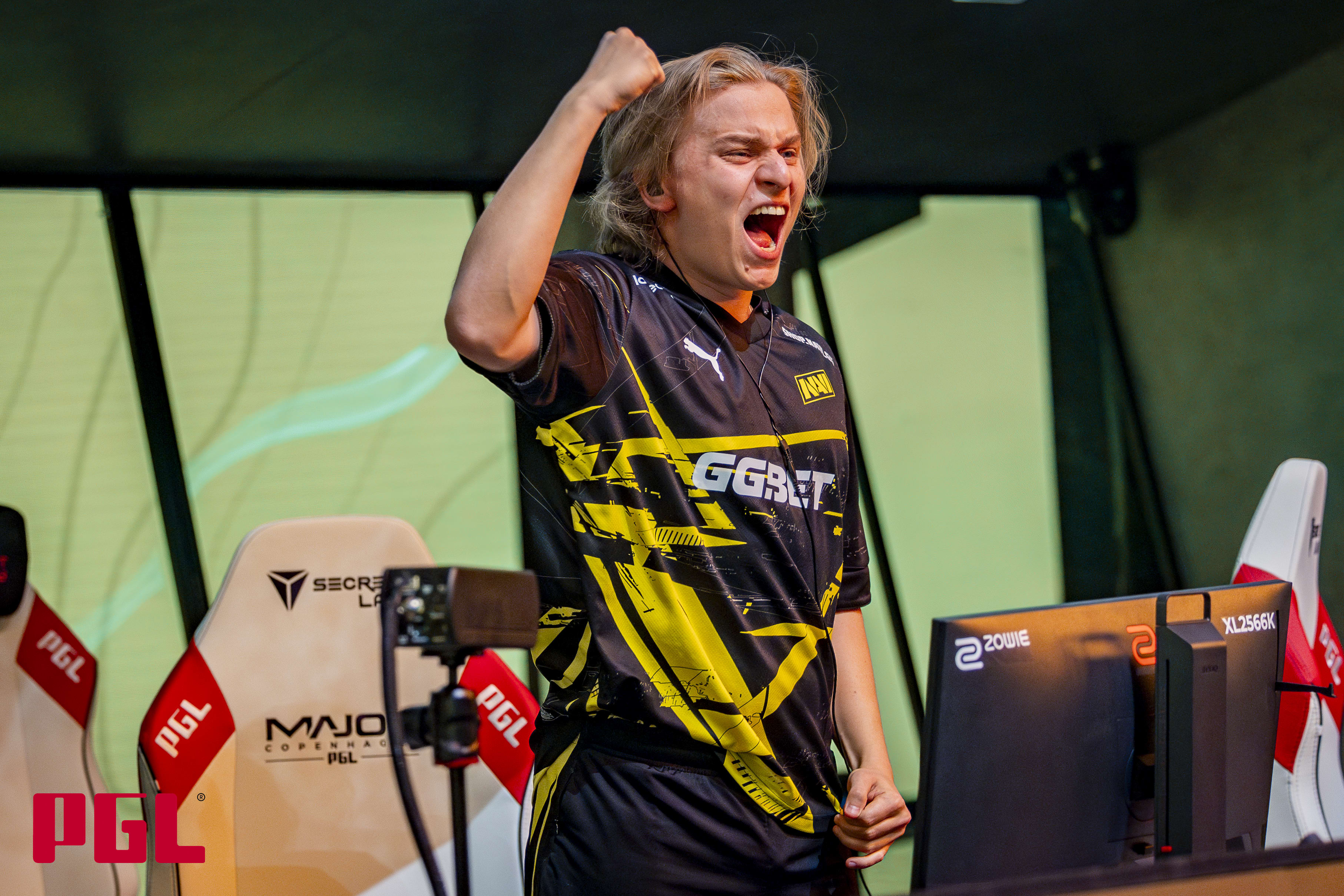 Champions Collide in Epic CS2 Showdowns