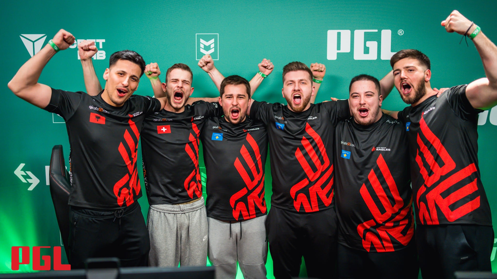 Bad eagles. Bad eagles. Yandex eagle. Bad news eagles juanflatroo. Bad eagles.