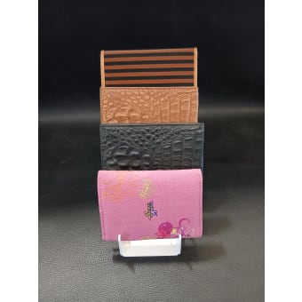 ESPOSITORE PER PORTAFOGLI IN PLEX 4 POSTI CM 19X7X15H.
