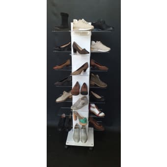 DISPLAY FOR SHOES