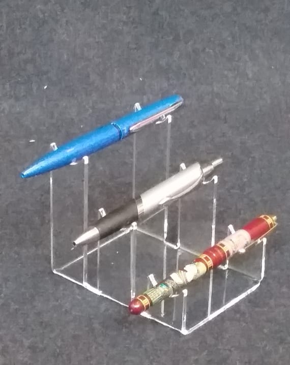 ESPOSITORE PER 3 PENNE IN PLEXIGLASS