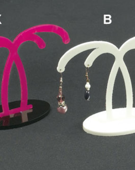 Plexiglass display earrings