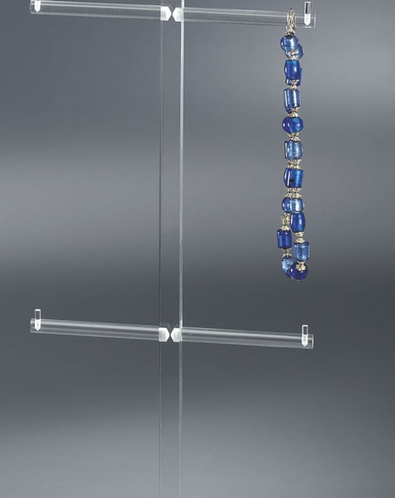 Plexiglass display for necklaces