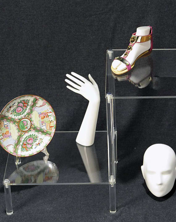 ESPOSITORE PER BORSE-CALZATURE-CINTURE IN PLEX