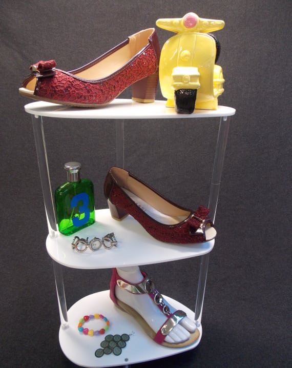 UNIVERSAL DISPLAY FOR SHOES