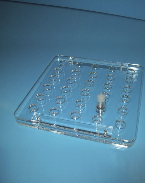 Display for atomizers 30 pieces