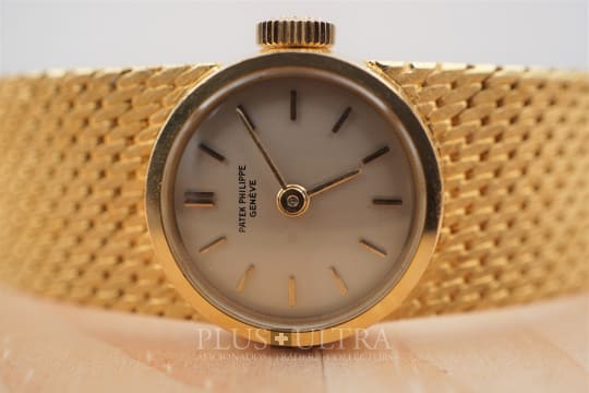 Patek Philippe Ladies Calatrava with Integrated Bracelet