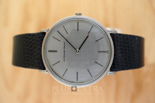 Rare Guilloche: Classic Calatrava Audemars Piguet Hobnail-Grail: Clous-de-Paris-Calatrava