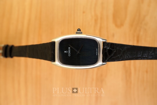 Corum Hawk- / Falcon-Eye: Ladies StoneDial, Unworn