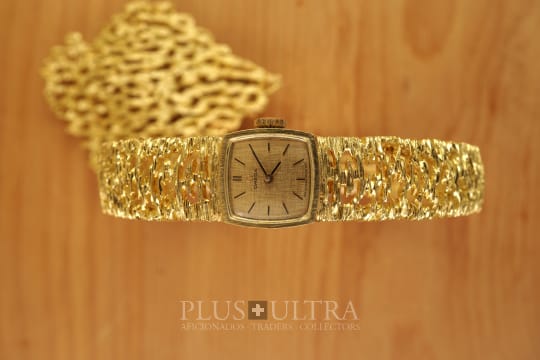 Omega Gilbert Albert-Set Frisson d'Or: Naturalistic Bracelet Ladies-Watch & Brooch