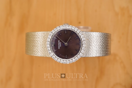 Patek Philippe Purple Patinae Preciosity: Christmas FullSet Patek Philippe Purple Patinae Preciosity: Christmas '76 FullSet, Diamonds