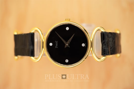 Piaget Onyx & Diamonds: A Ladies Two-Stones