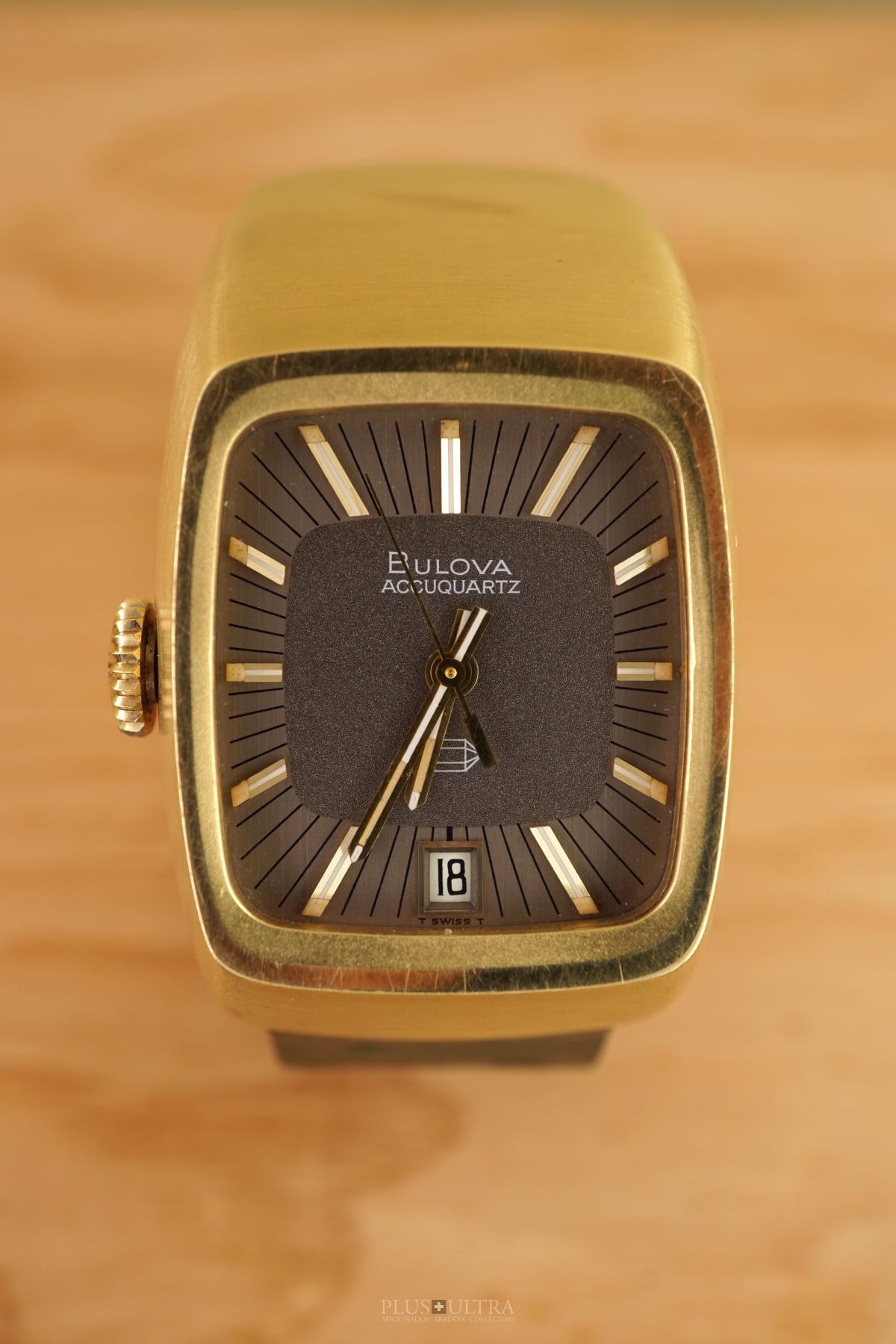 今年人気のブランド品や SuperRare Beta21 Driver: Bulova AlienHead, Heavy | Plus Ultra AG 金属ベルト