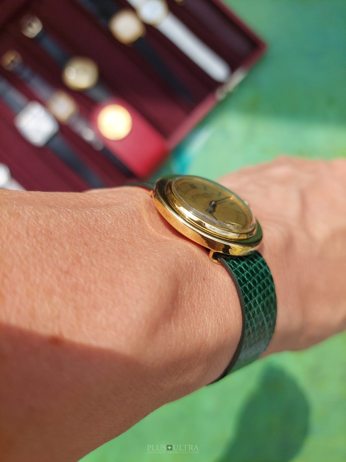 Art Deco Flying Saucer / Disco Volante, cal86 Plus Ultra AG