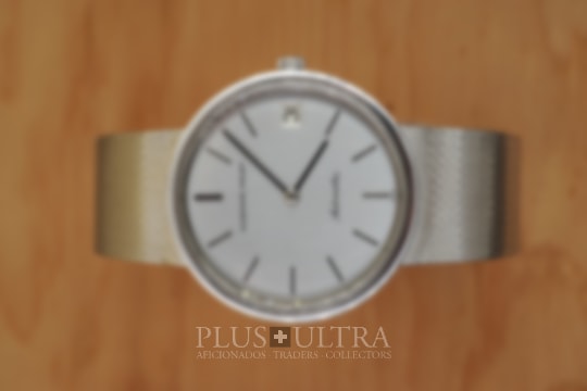Rare & Classic: AP Calatrava, Integrated Milanese-Bracelet Audemars Piguet Classic Calatrava: Integrated Milanese-Bracelet, Rare