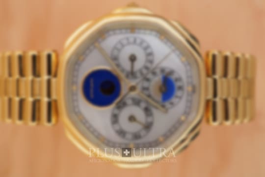 Gerald Genta MaxiTime, Mother of Pearl- and Lapis-Dial