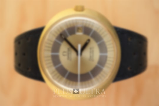 Rare Omega Monocoque Ellipse: Dynamic Omega Dynamic, 18K Rare Monocoque Ellipse Disco Volante
