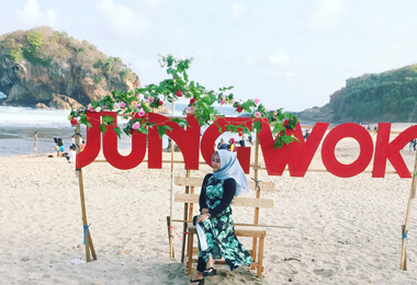 Pantai Jungwok Travelisto