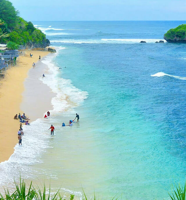 Pantai Sadranan Gunungkidul