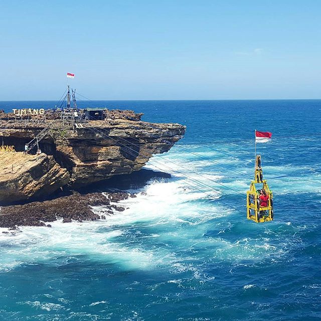 Pantai Timang Jogja