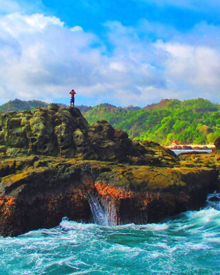 Pantai Wediombo Jogja