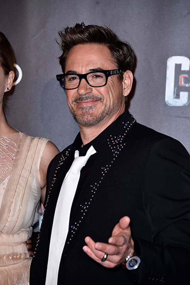 Robert Downey Jr : Jaeger LeCoultre Geophysic Universal Time Automatic 