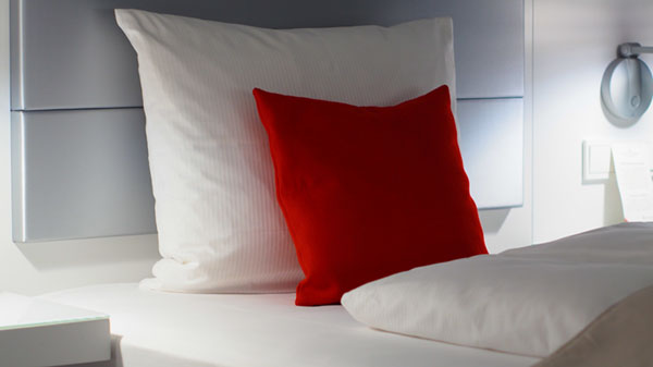 The Differences of Pillows Material
