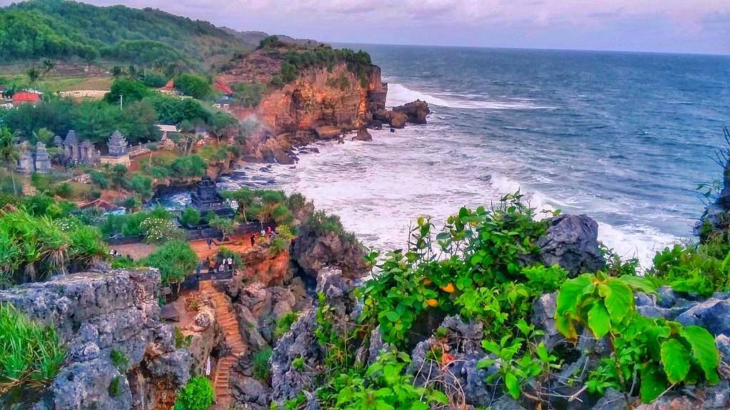 Pantai Ngobaran Jogja