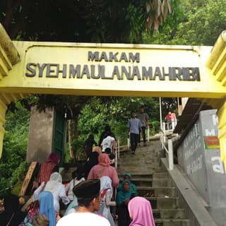 Makam Maulana Maghribi