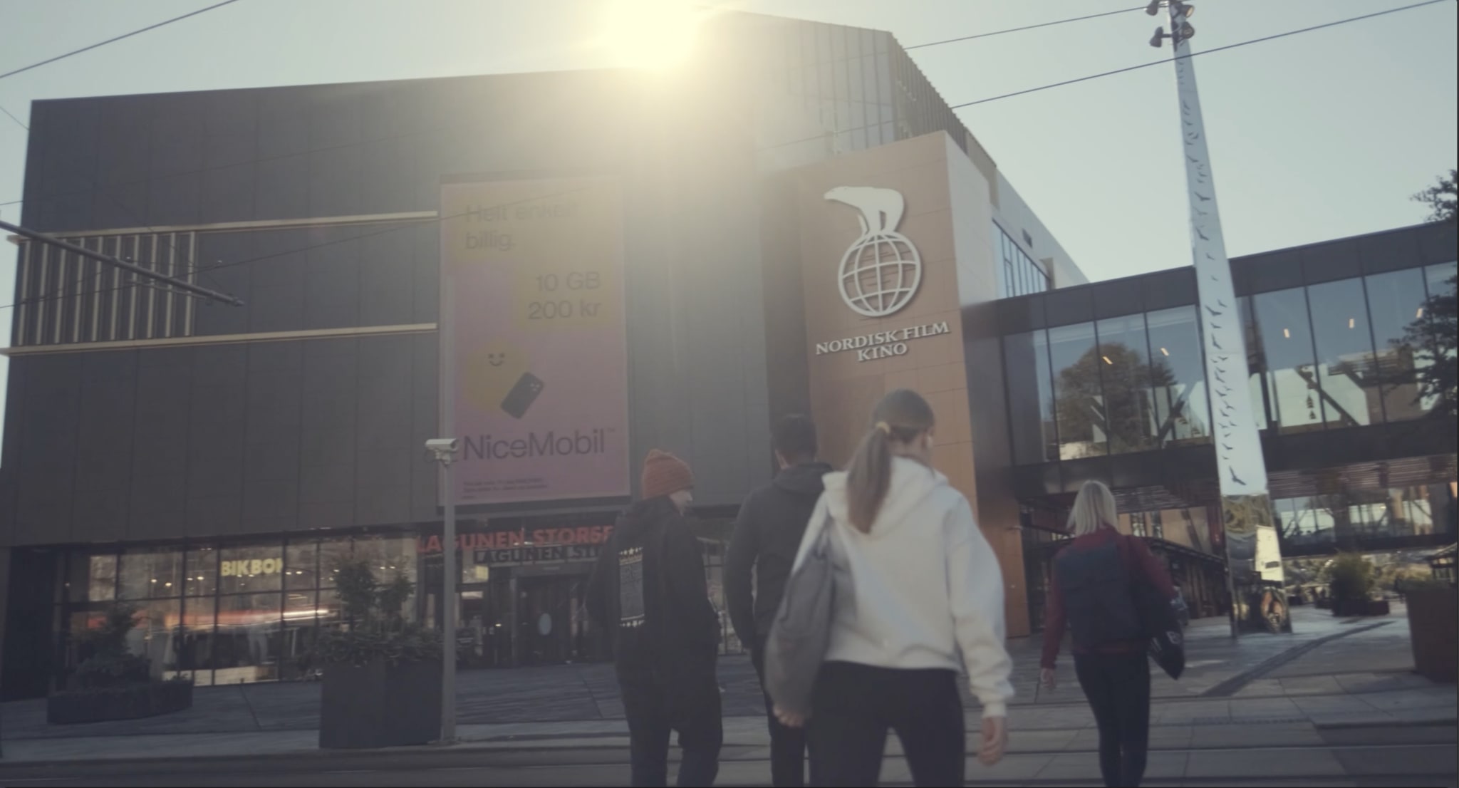 <p>3. Alt innen rekkevidde</p>