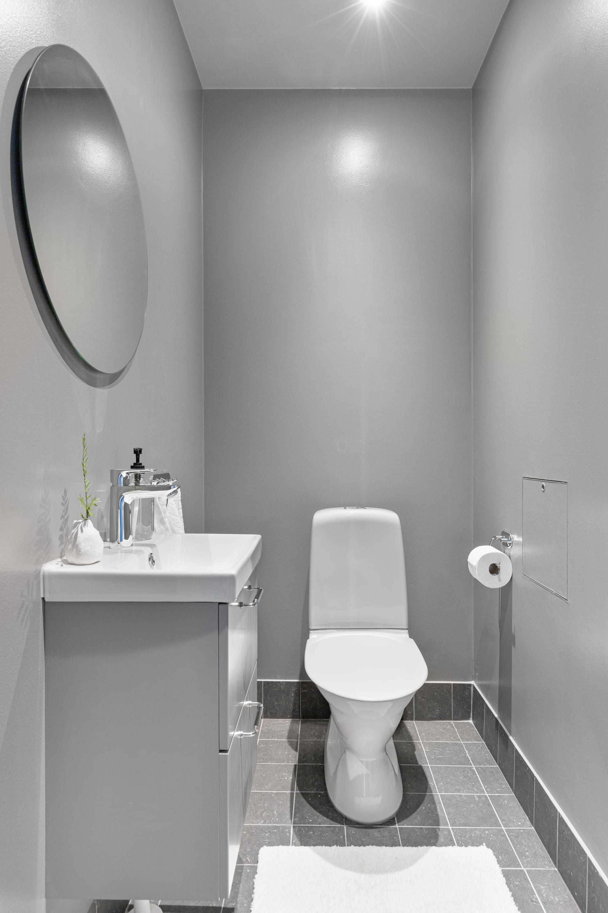 WC i stilen Grafit, från vnsingslägenheten