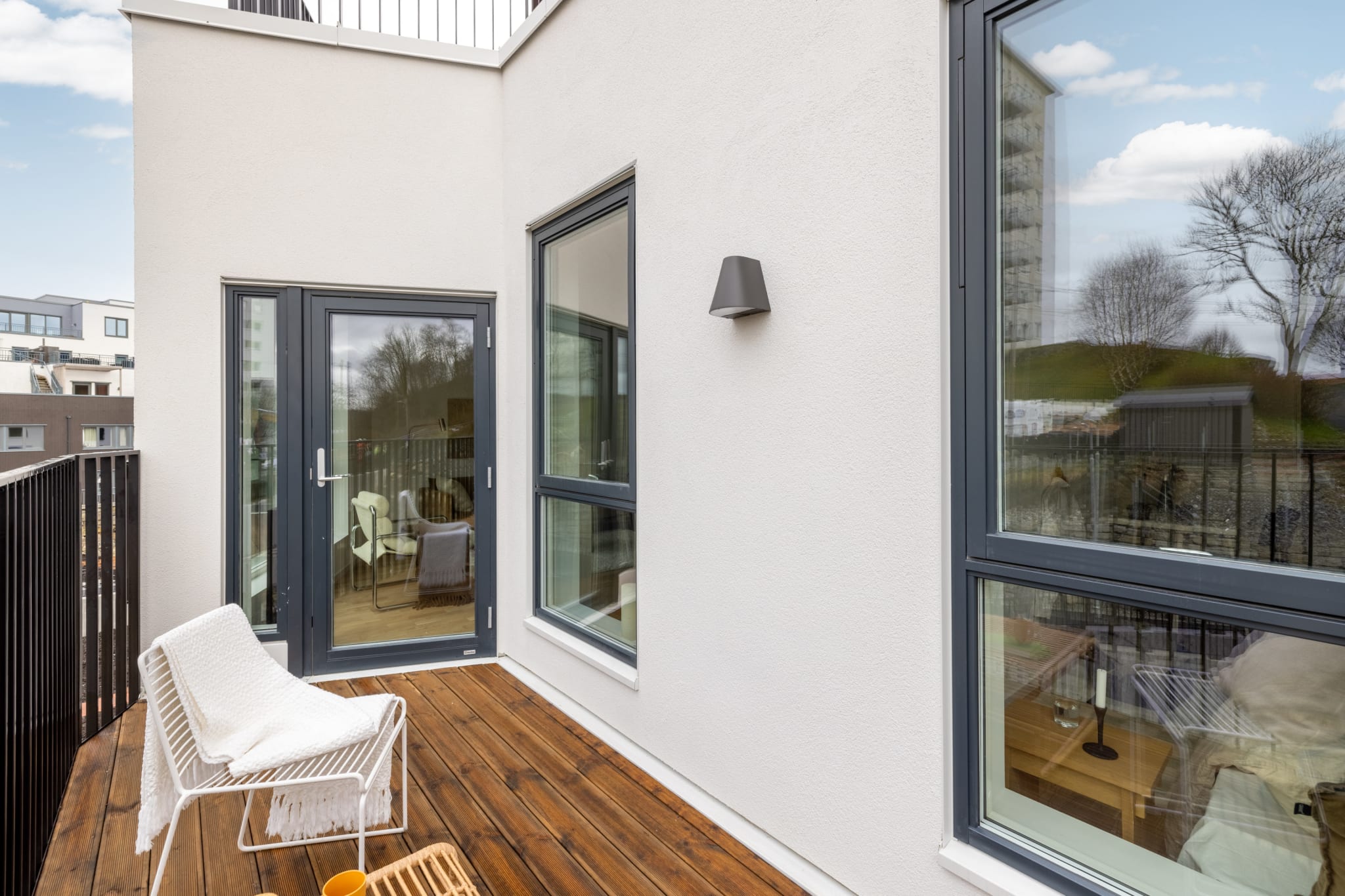 Balkong – Vestbygget utside