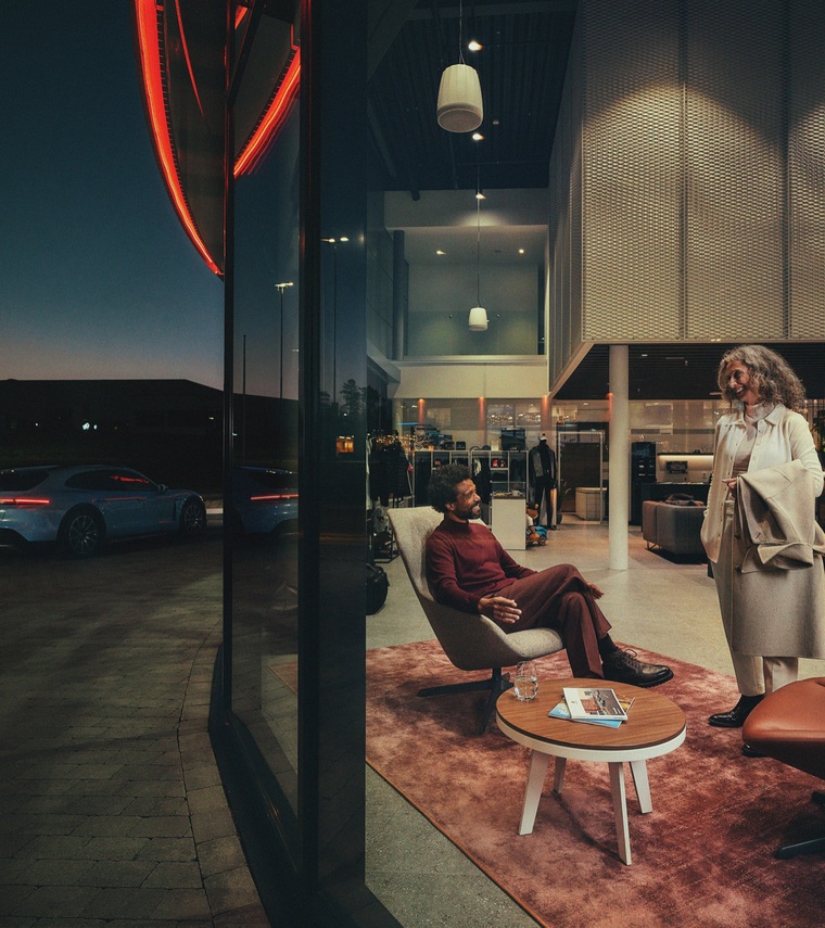 Porsche Dealer