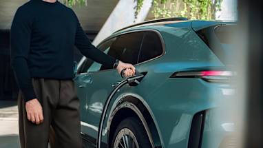 Cayenne Electric Gallery