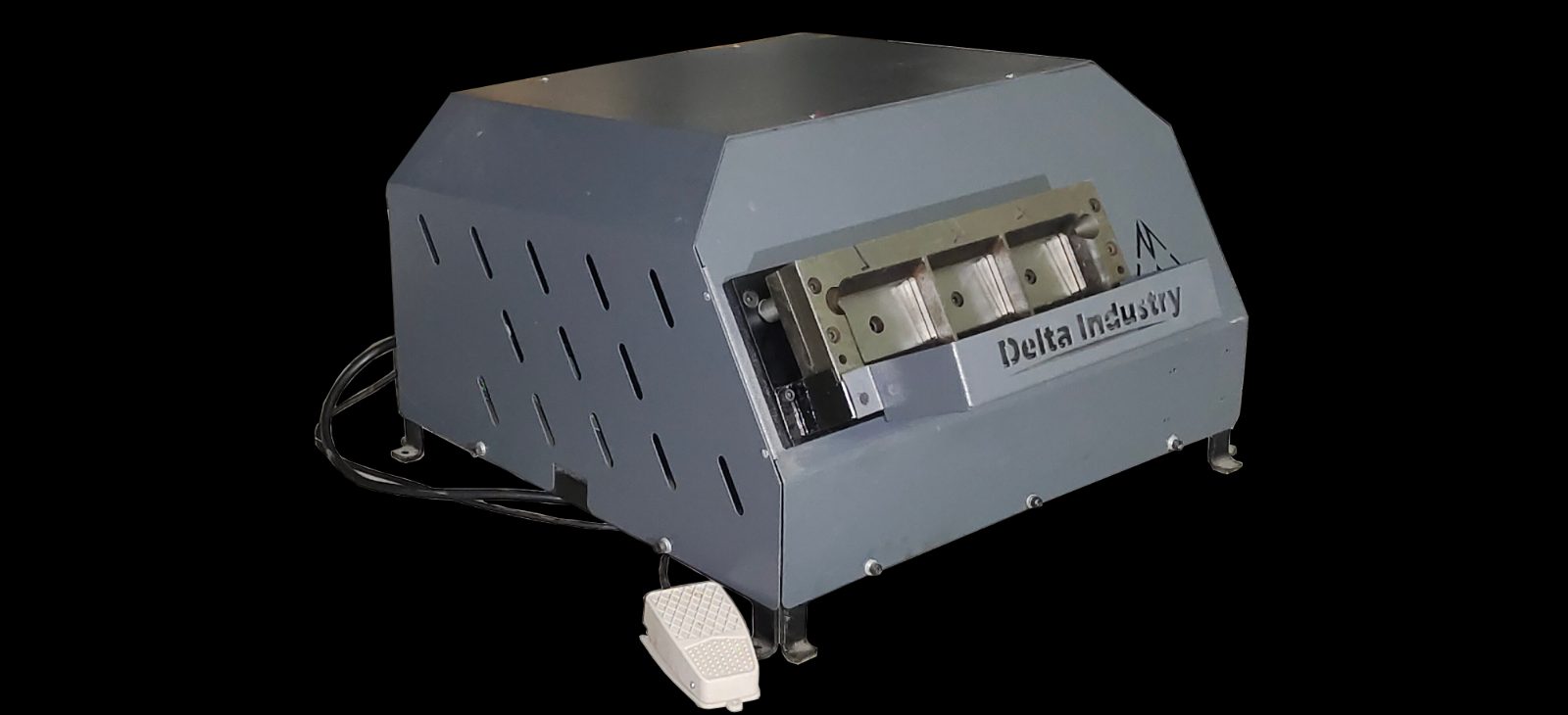 DCT3000 CARD CUTTING MACHINE