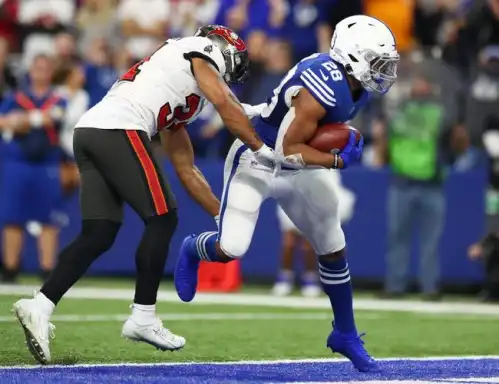 Indianapolis Colts at Houston Texans 12/5/21 - NFL Picks & Predictions