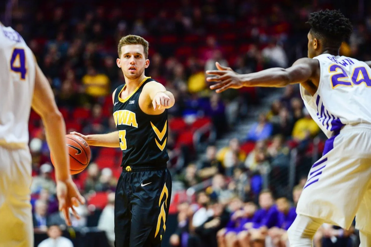 Bryant at Iowa 12/29/18 - NCAA Basketball Picks & Predictions