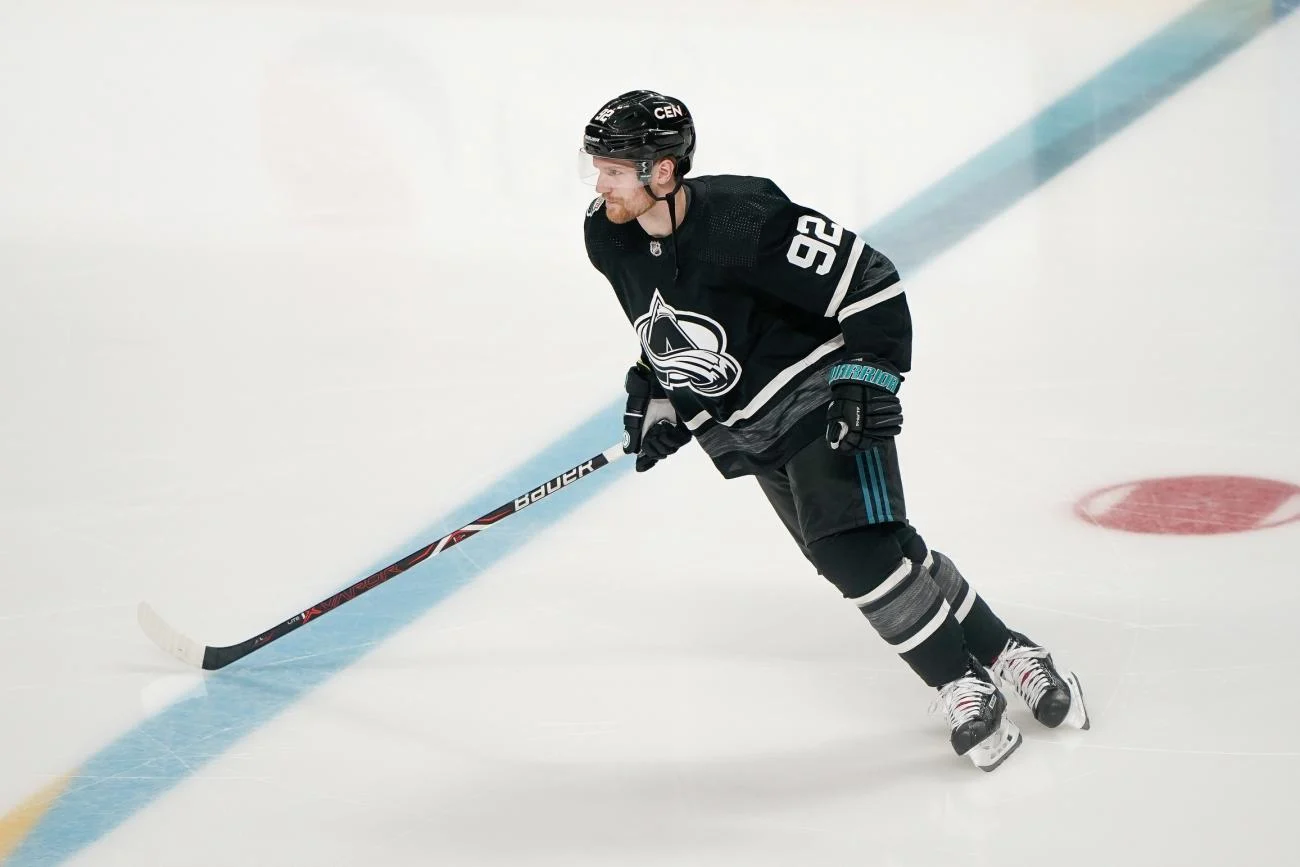 Canucks at Avalanche 2/2/19 - NHL Picks & Predictions