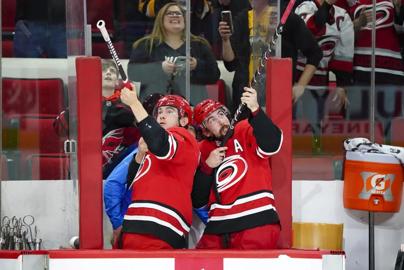 Lightning at Hurricanes 3/21/19 - NHL Picks & Predictions