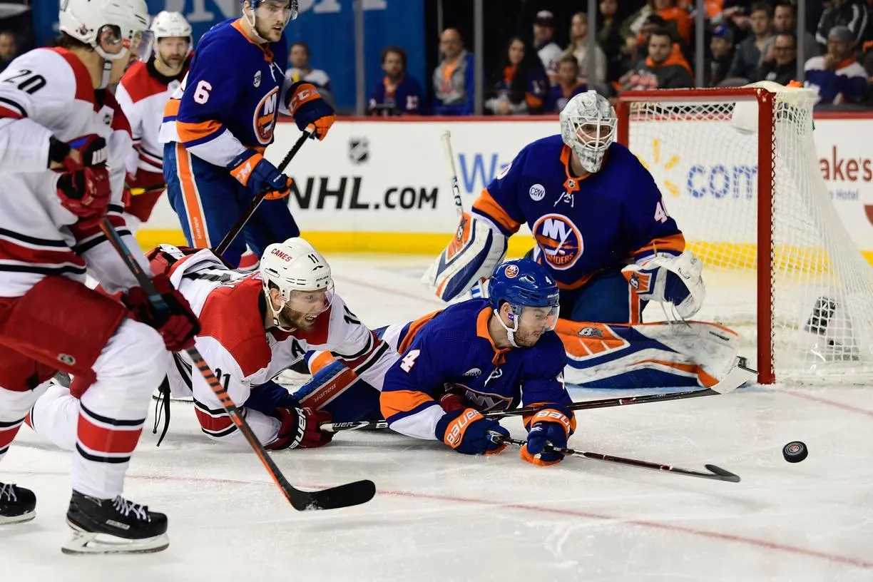 Hurricanes at Islanders 4/28/19 - NHL Playoffs Picks & Predictions