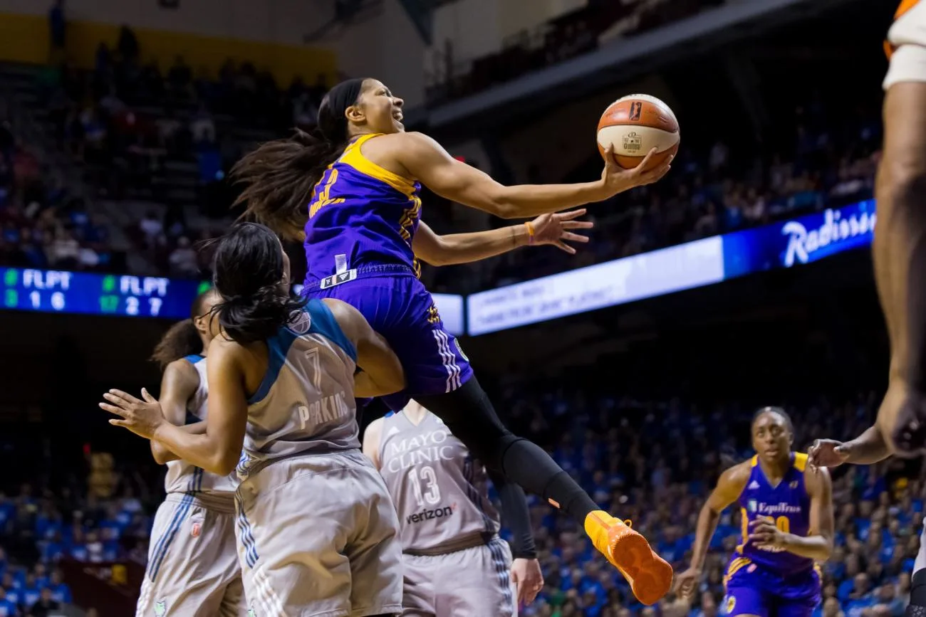 Sparks at Sky 8/16/19 - WNBA Picks & Predictions