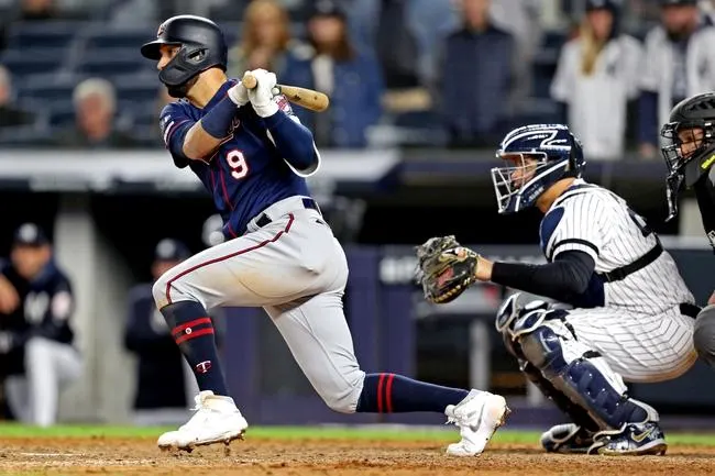 Twins at Yankees 10/5/19 - MLB Playoffs Picks & Predictions