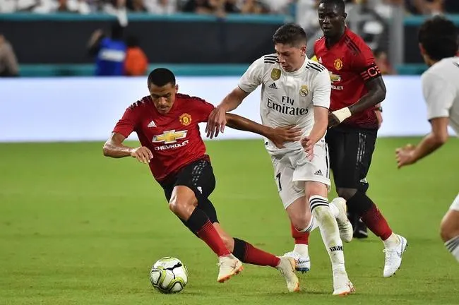 Liverpool at Manchester United 10/20/19 - Premier League Picks & Predictions
