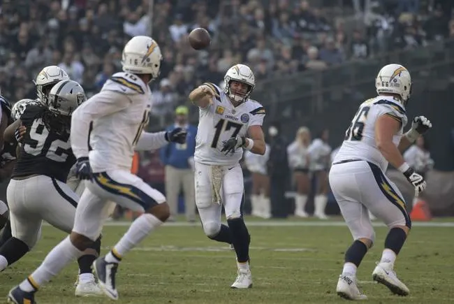 Chargers at Raiders 11/7/19 - NFL Picks & Predictions