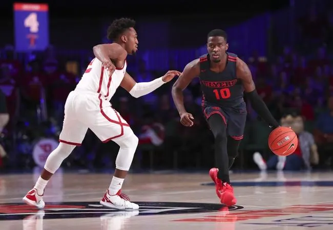 Indiana State at Dayton 11/9/19 - College Basketball Picks & Predictions