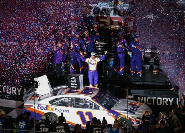 FanShield 500 at Phoenix Speedway - Nascar Preview, Odds, & Prediction