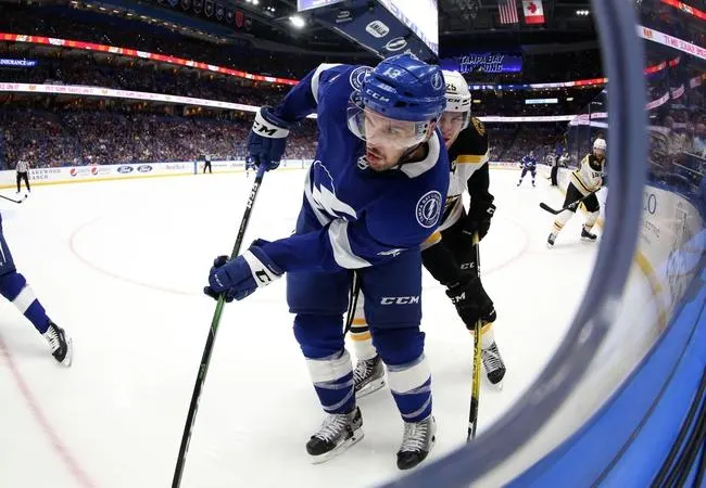 Tampa Bay Lightning at Boston Bruins 3/7/20 - NHL Picks & Predictions