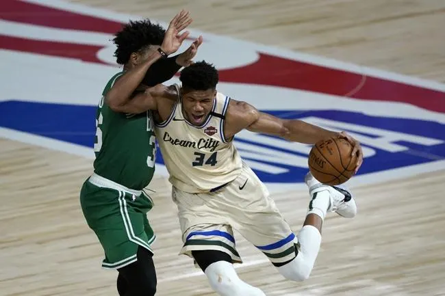 Milwaukee Bucks vs Houston Rockets 8/2/20 - NBA Picks & Predictions